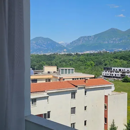 Apartment Lake Park View Apartment2 *